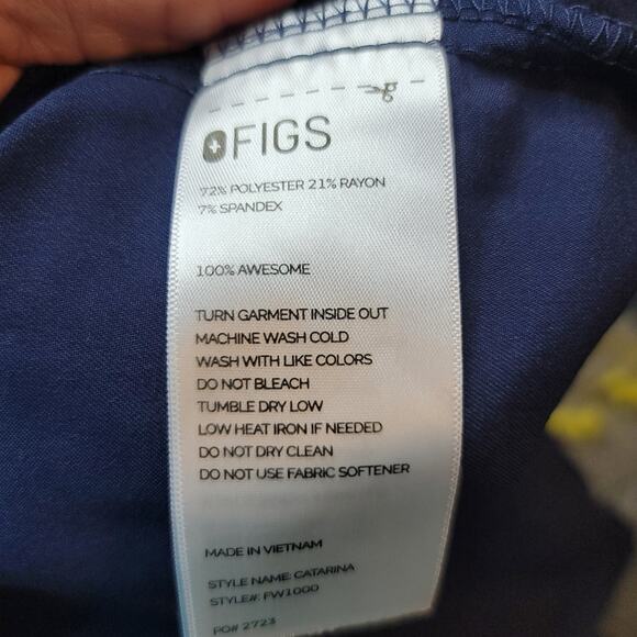 Figs- Women's Technical Collection Navy Blue Scrub Top- size Large and XL - Picture 11 of 11